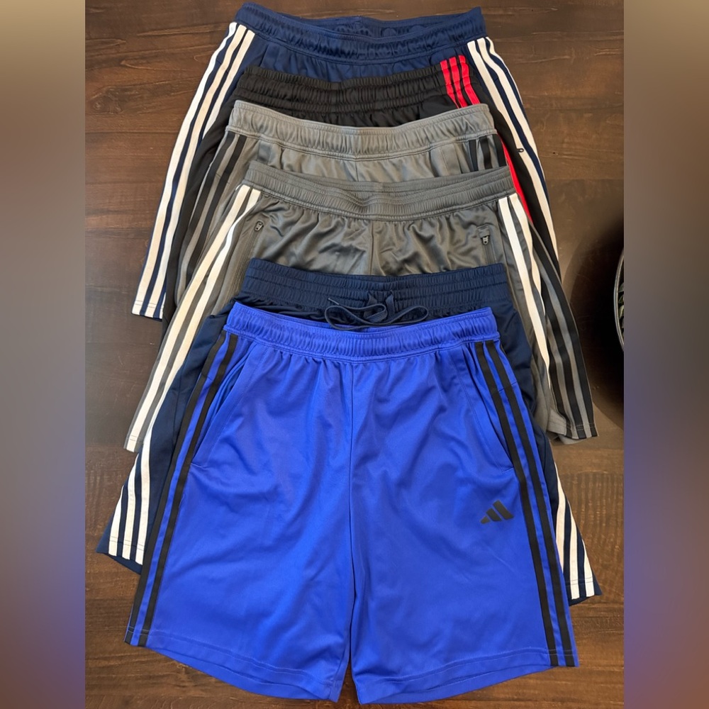 Mens Adidas shorts 6 pairs medium
